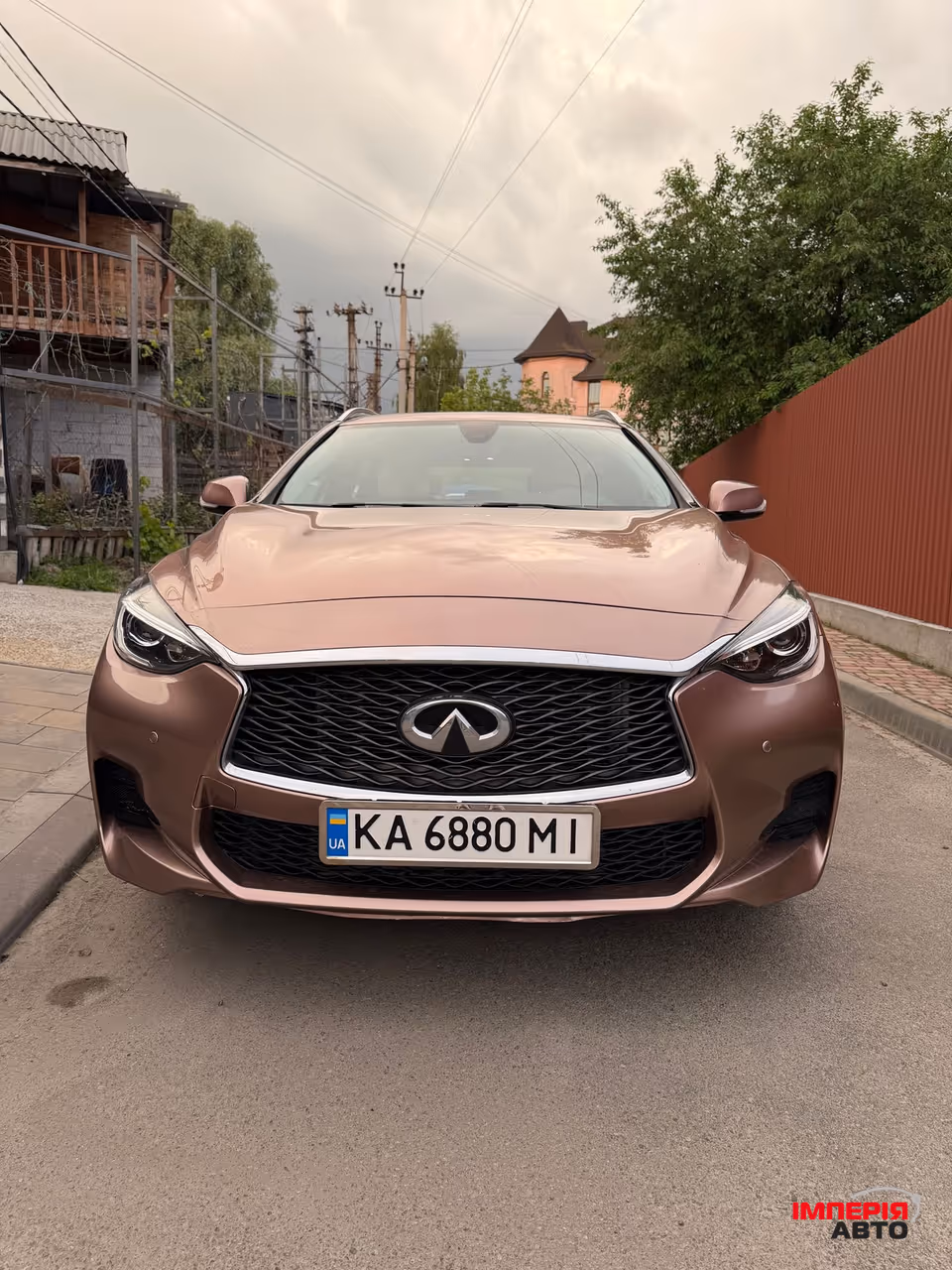 Infiniti QX30 - фото 1
