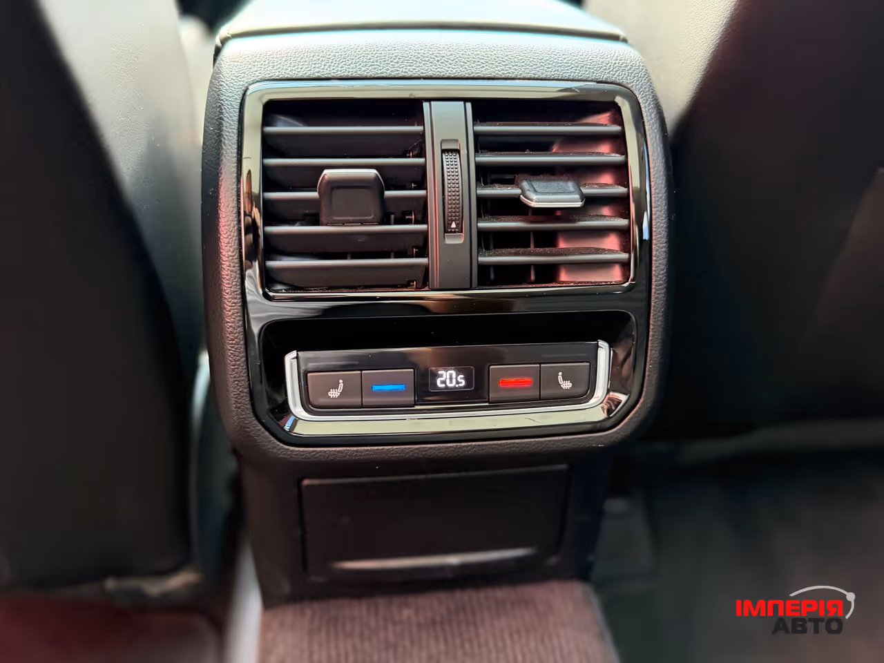 Volkswagen Passat - фото 21
