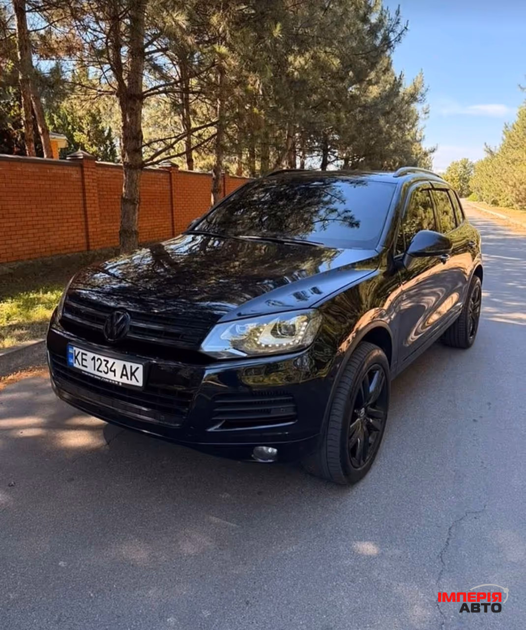Volkswagen Touareg - фото 1
