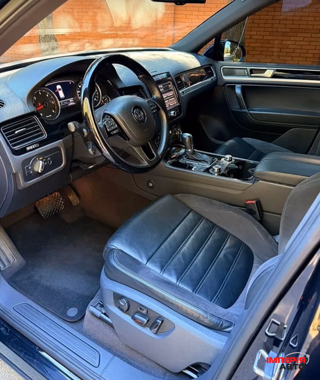 Volkswagen Touareg - фото 4