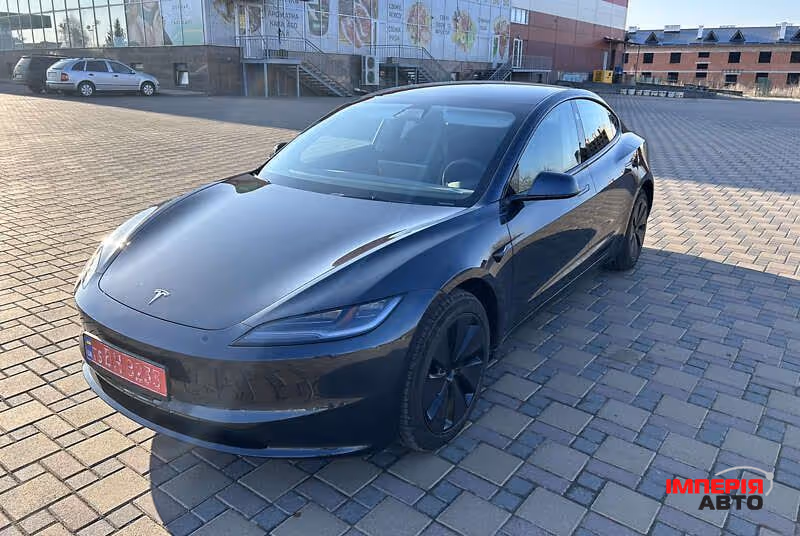 Tesla Model 3 - фото 3