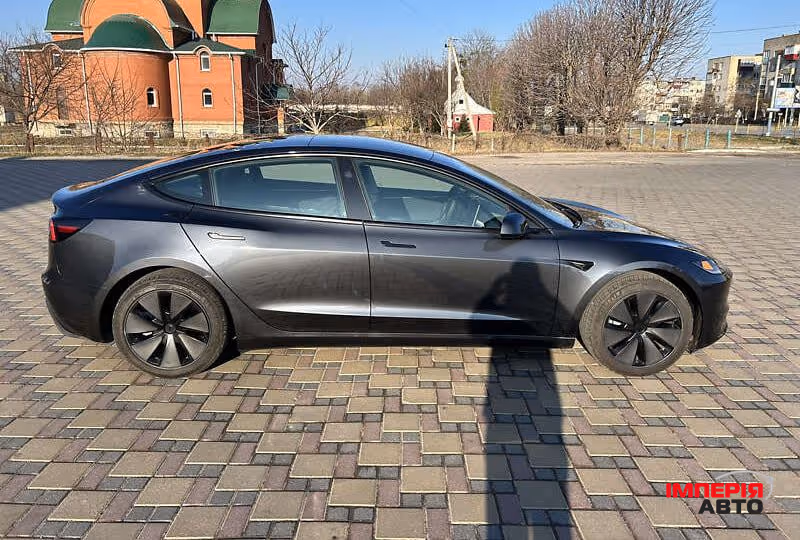 Tesla Model 3 - фото 6