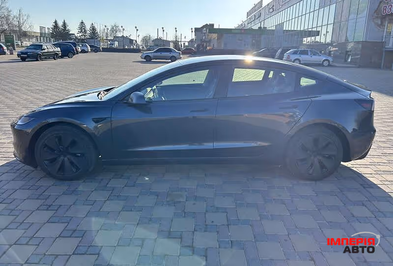 Tesla Model 3 - фото 5