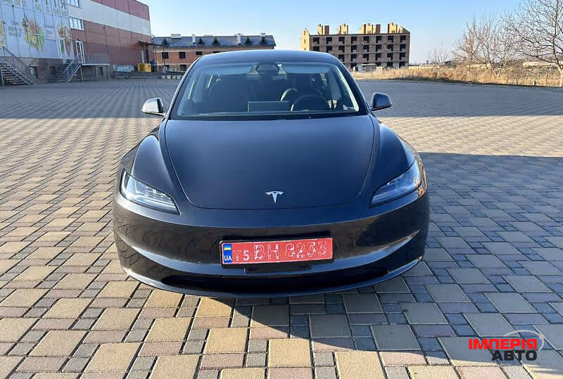 Tesla Model 3 - фото 2