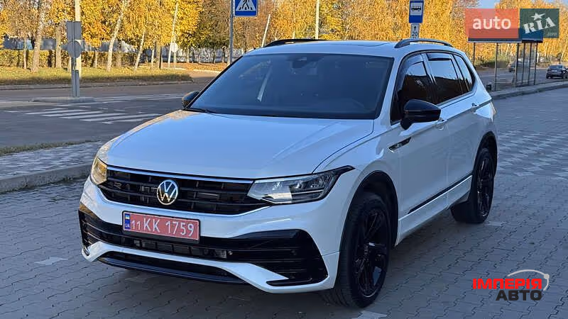 Volkswagen Tiguan - фото 3