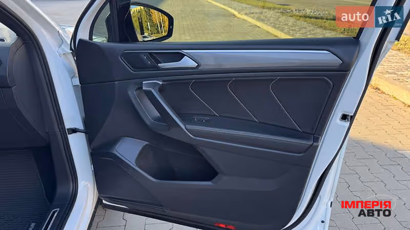 Volkswagen Tiguan - фото 21