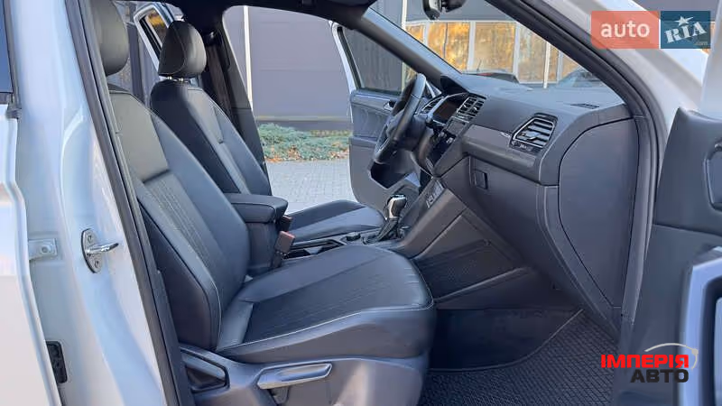 Volkswagen Tiguan - фото 18