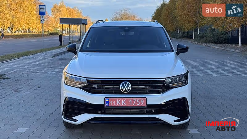 Volkswagen Tiguan - фото 2