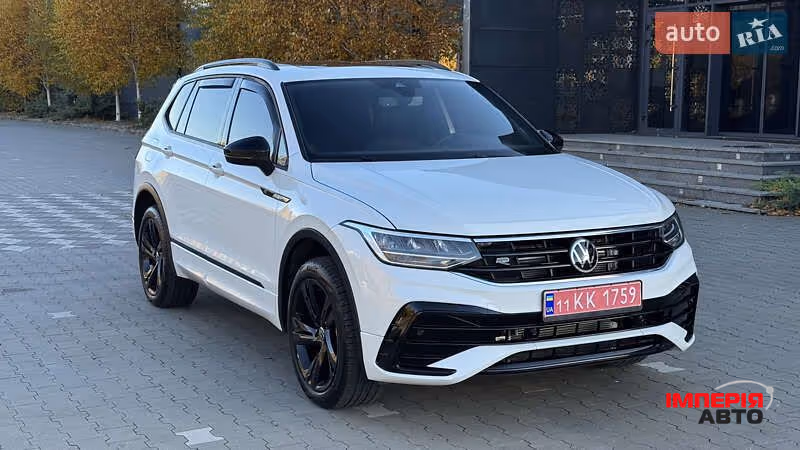 Volkswagen Tiguan - фото 1