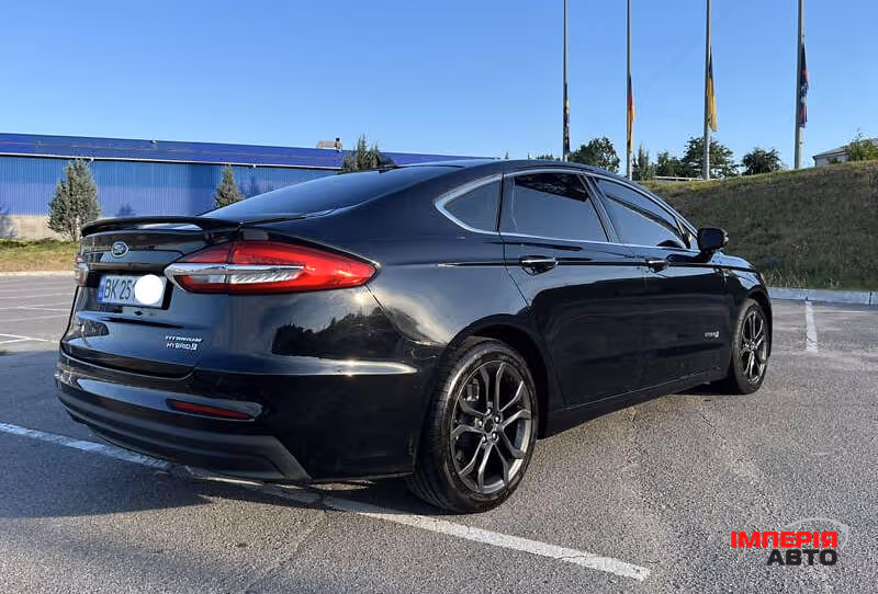 Ford Fusion USA - фото 6