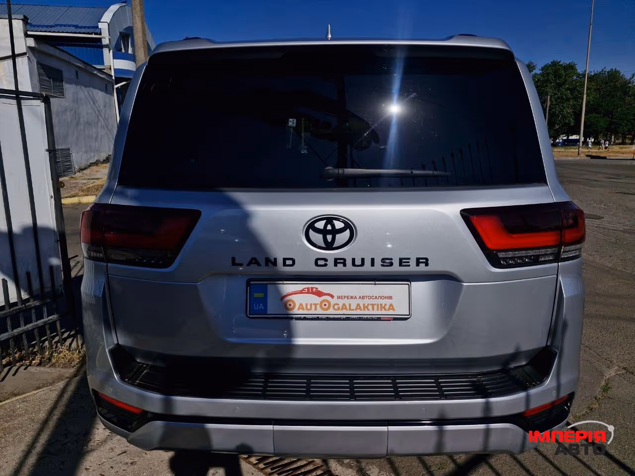 Toyota Land Cruiser - фото 3