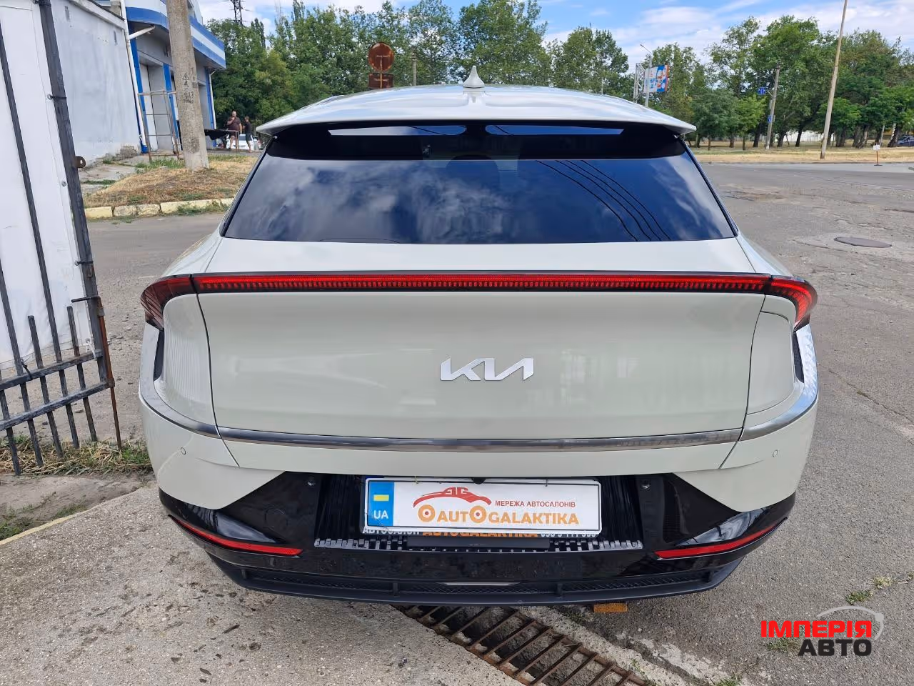 Kia EV6 - фото 2