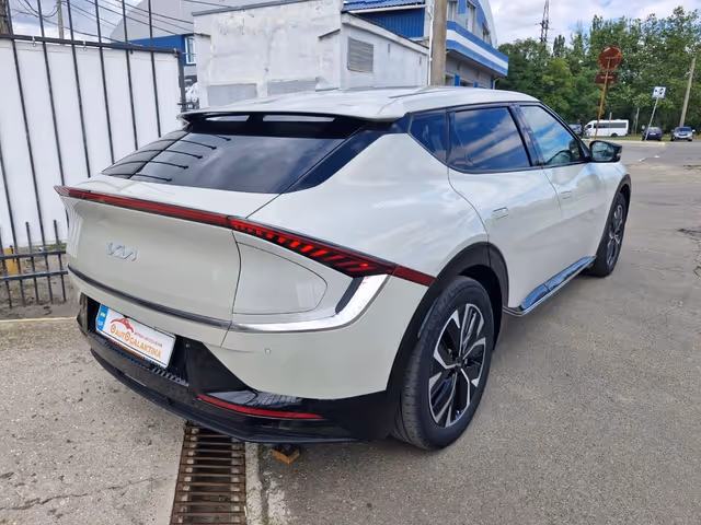 Kia EV6 - зображення 3