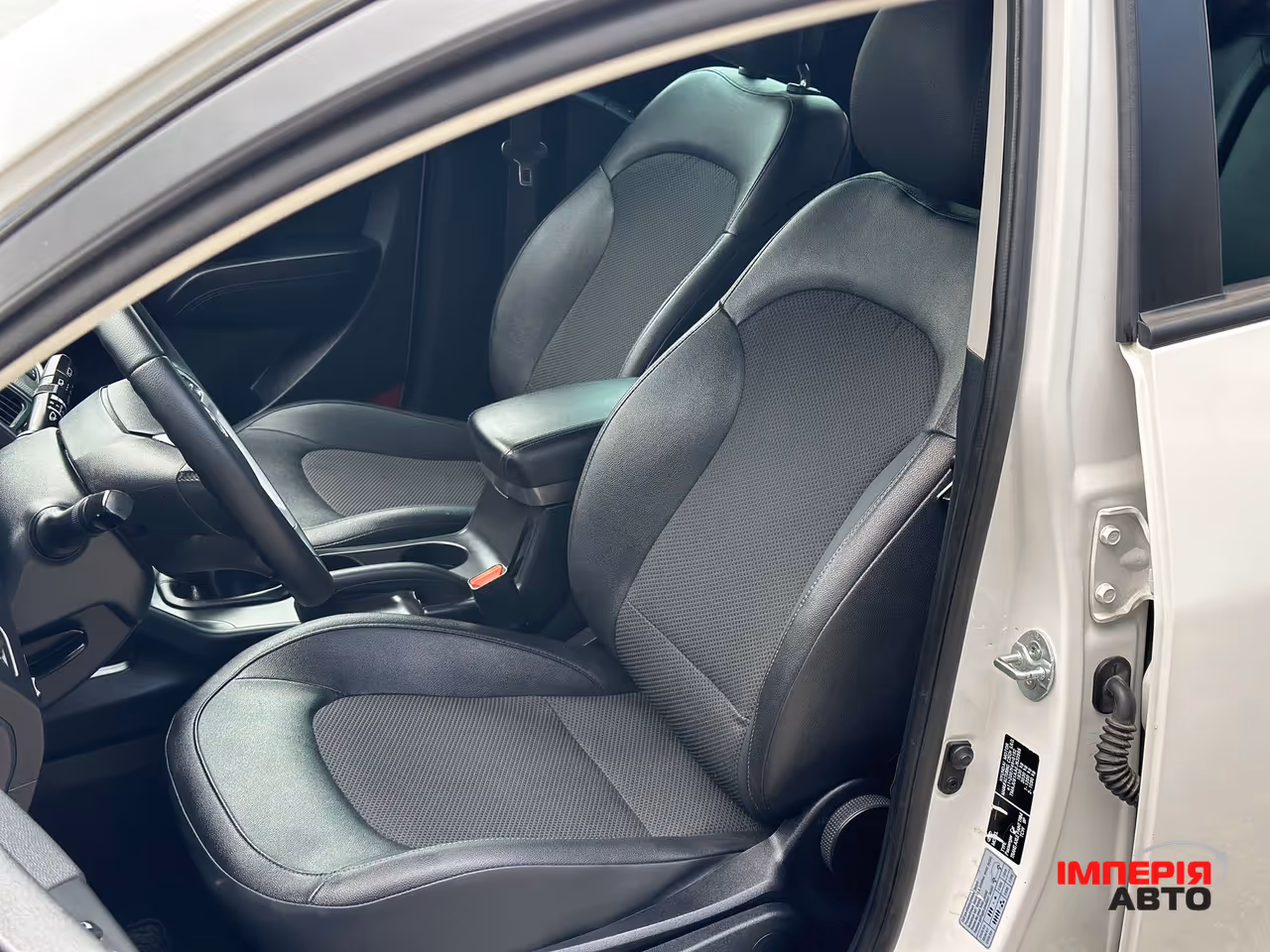 Hyundai ix35 - фото 20