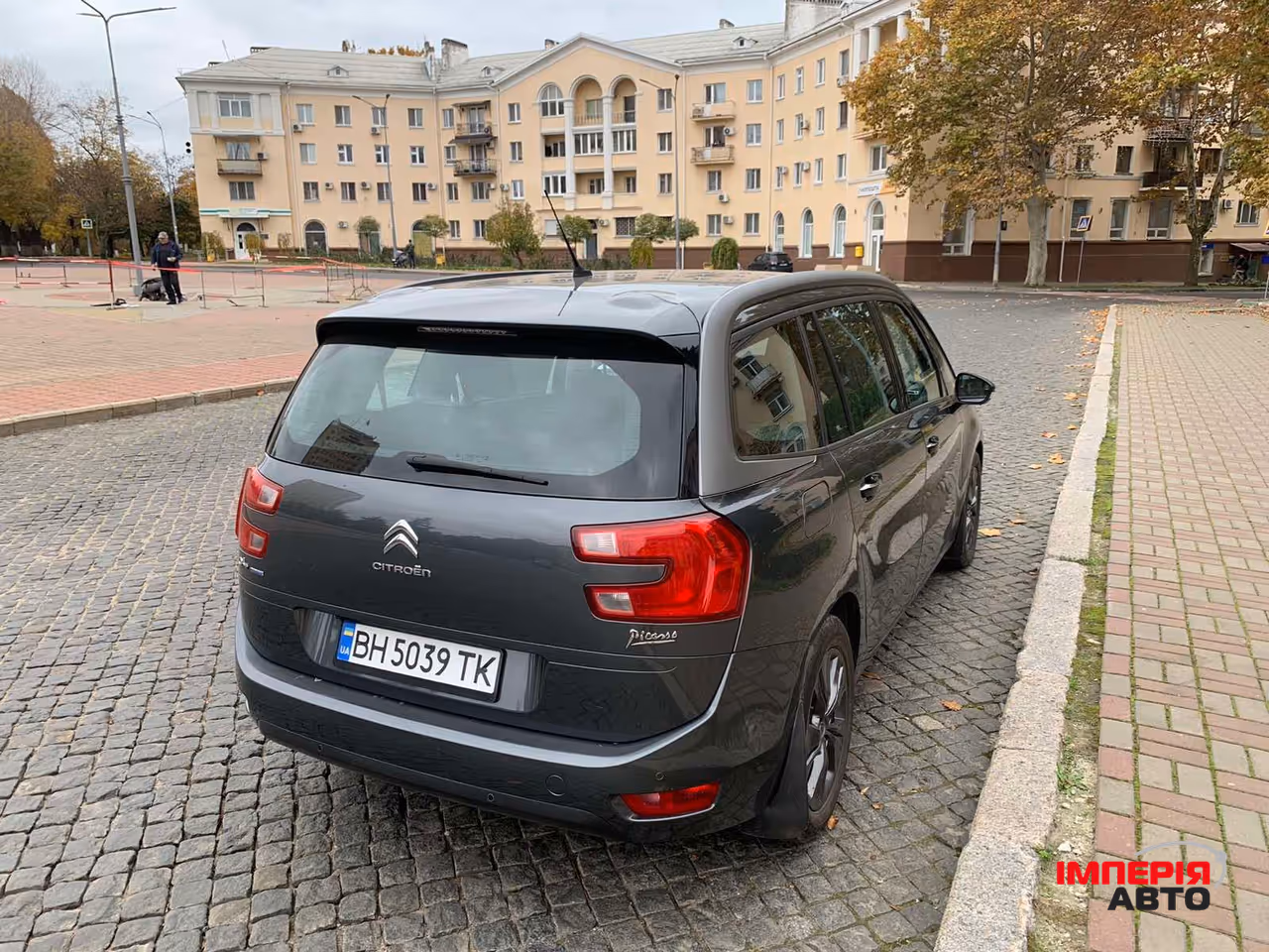 Citroen C4 Picasso - фото 10