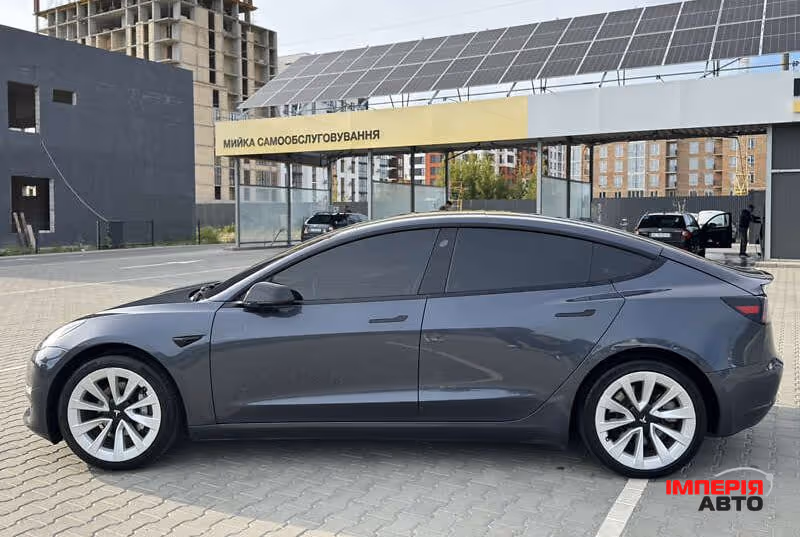 Tesla Model 3 - фото 6
