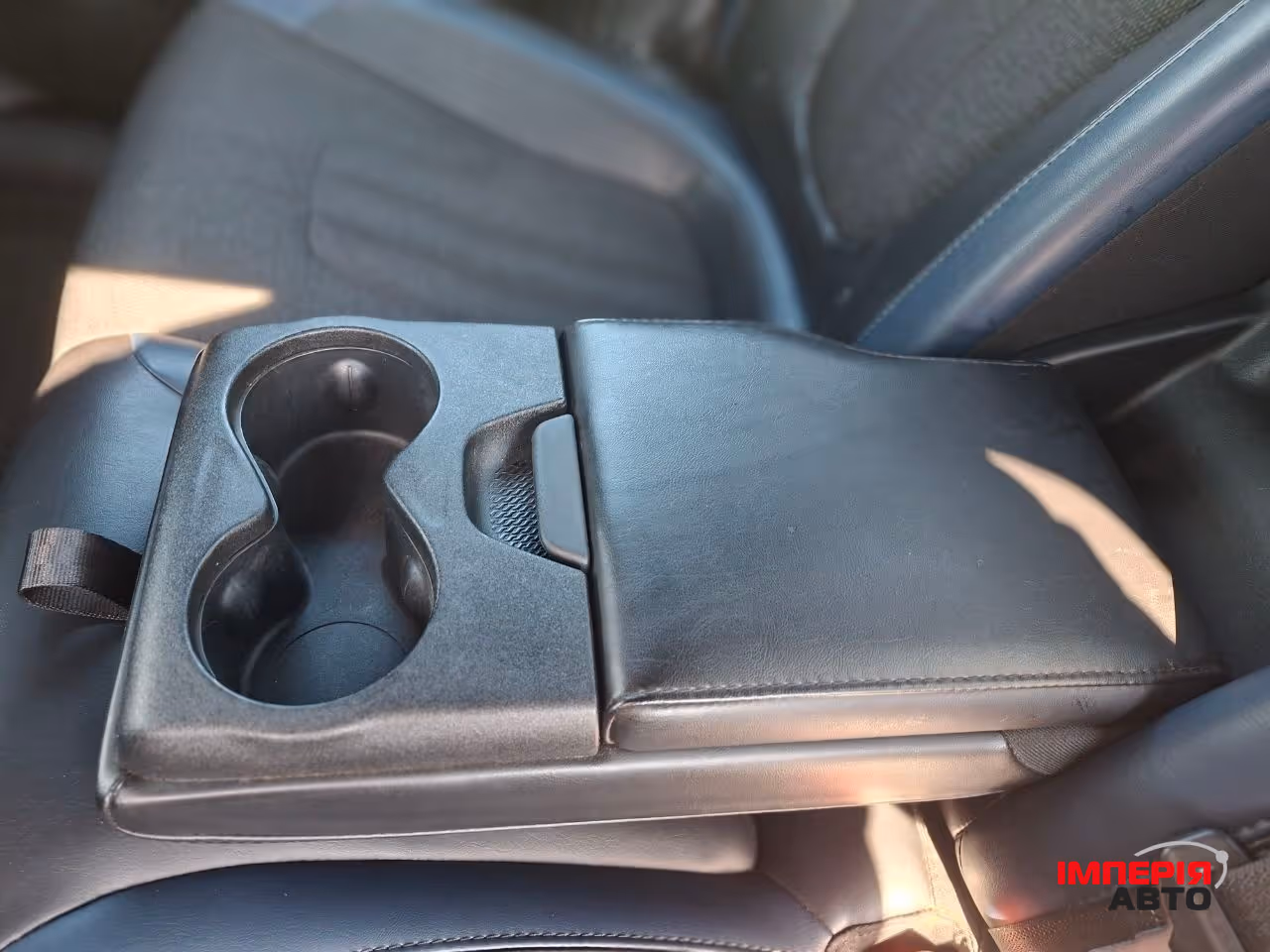 Chrysler 200 - фото 39