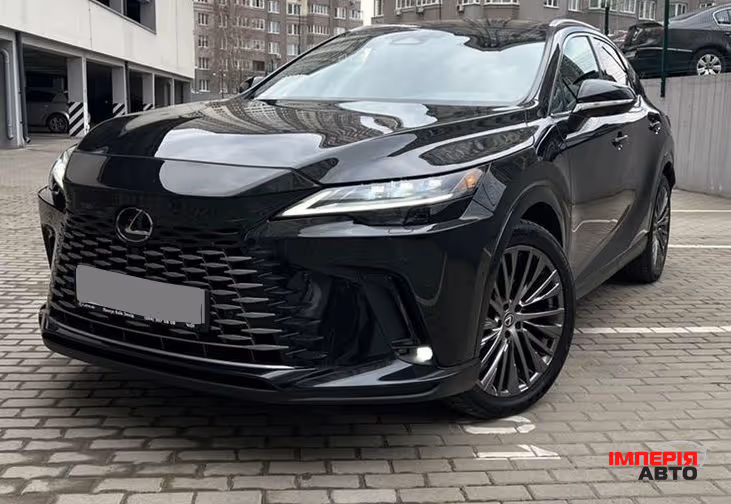Lexus RX - фото 1
