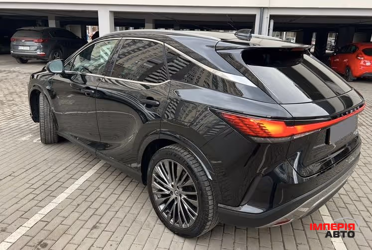 Lexus RX - фото 6