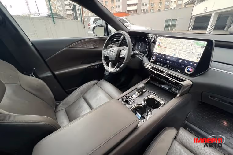 Lexus RX - фото 15