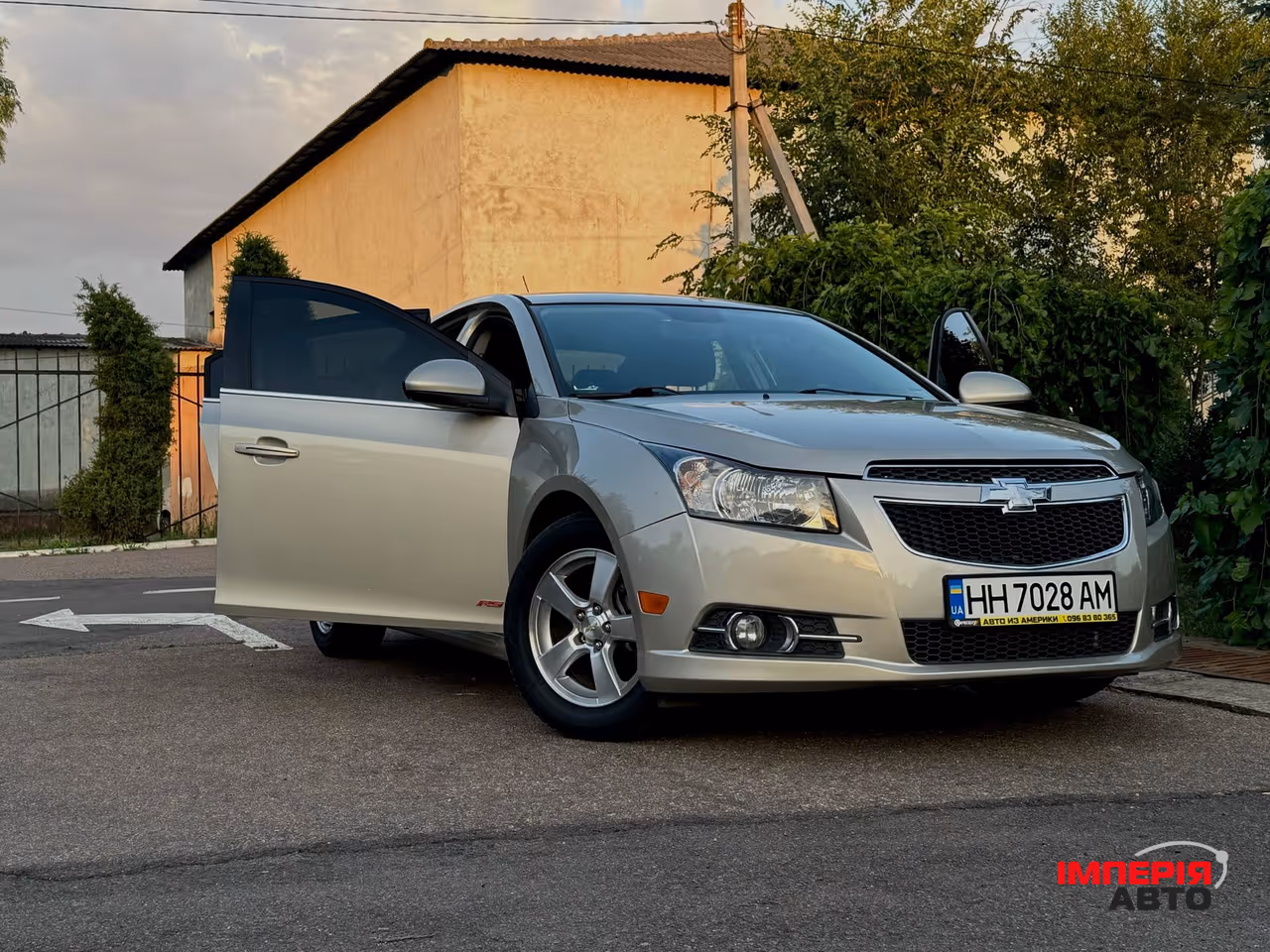Chevrolet Cruze - фото 14