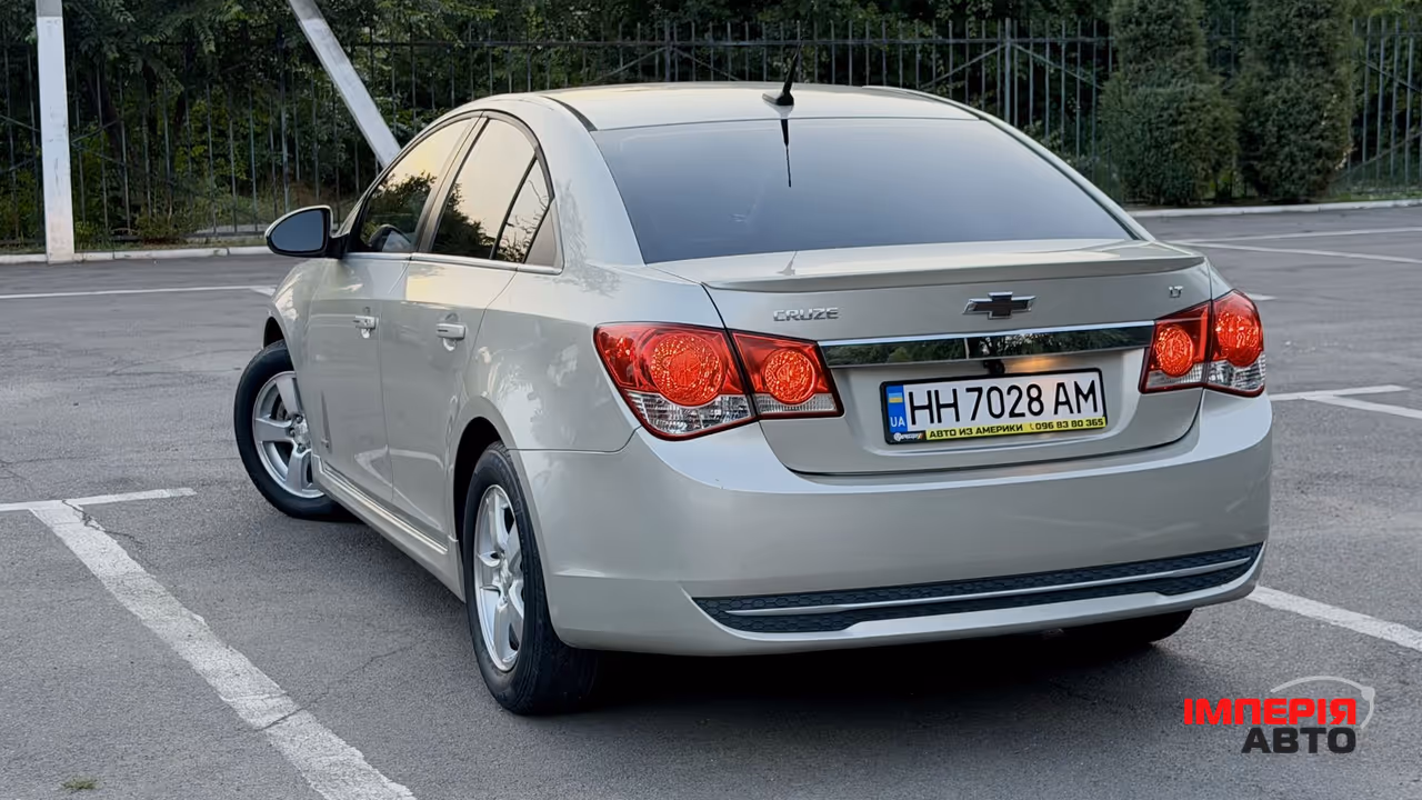 Chevrolet Cruze - фото 2