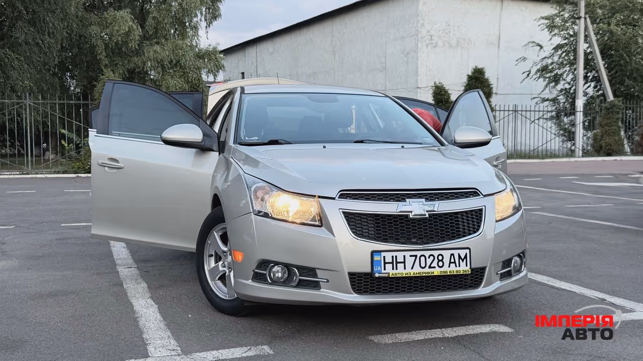 Chevrolet Cruze - фото 5
