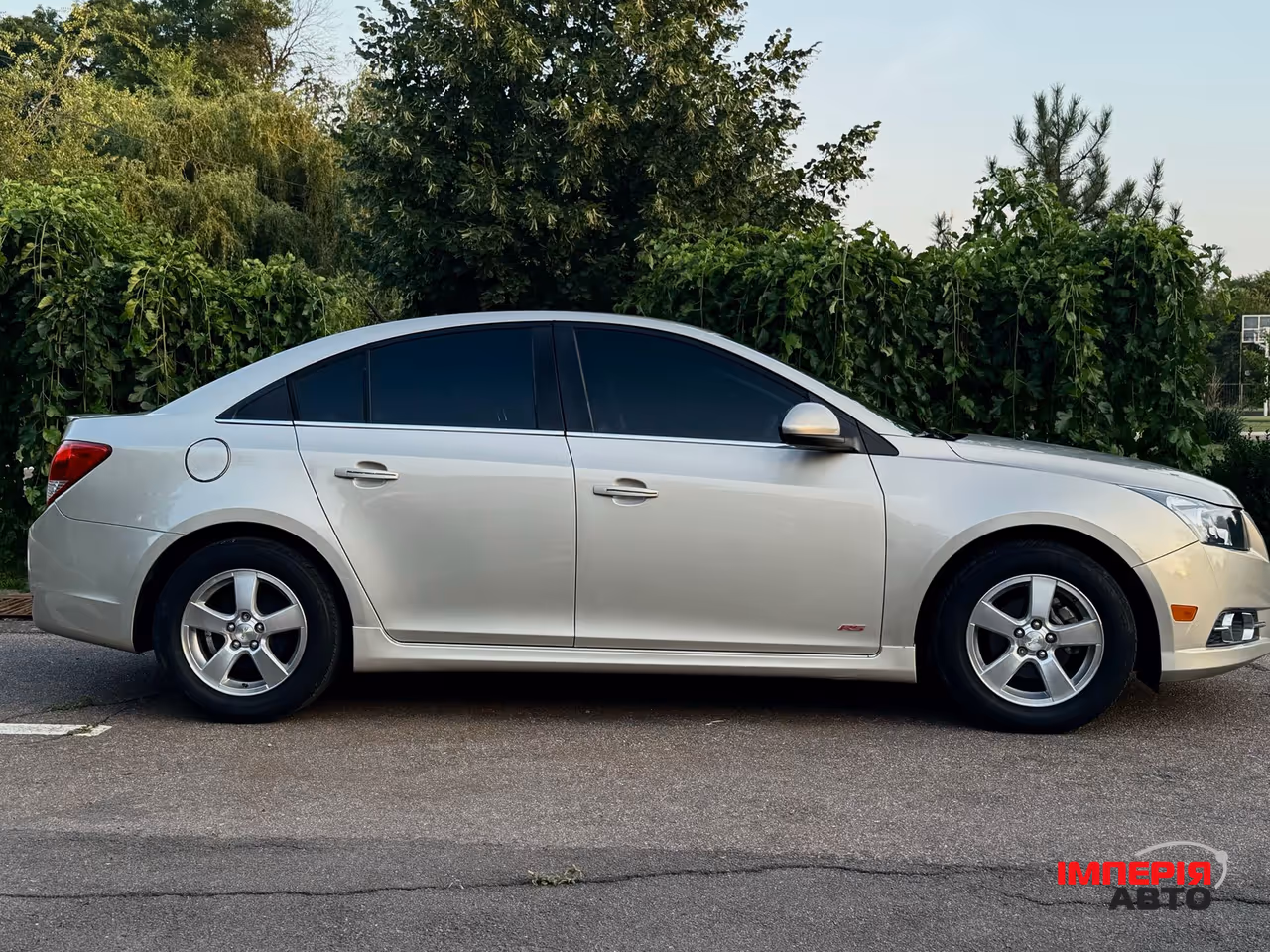 Chevrolet Cruze - фото 13