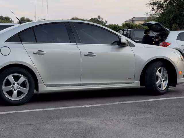 Chevrolet Cruze - зображення 3
