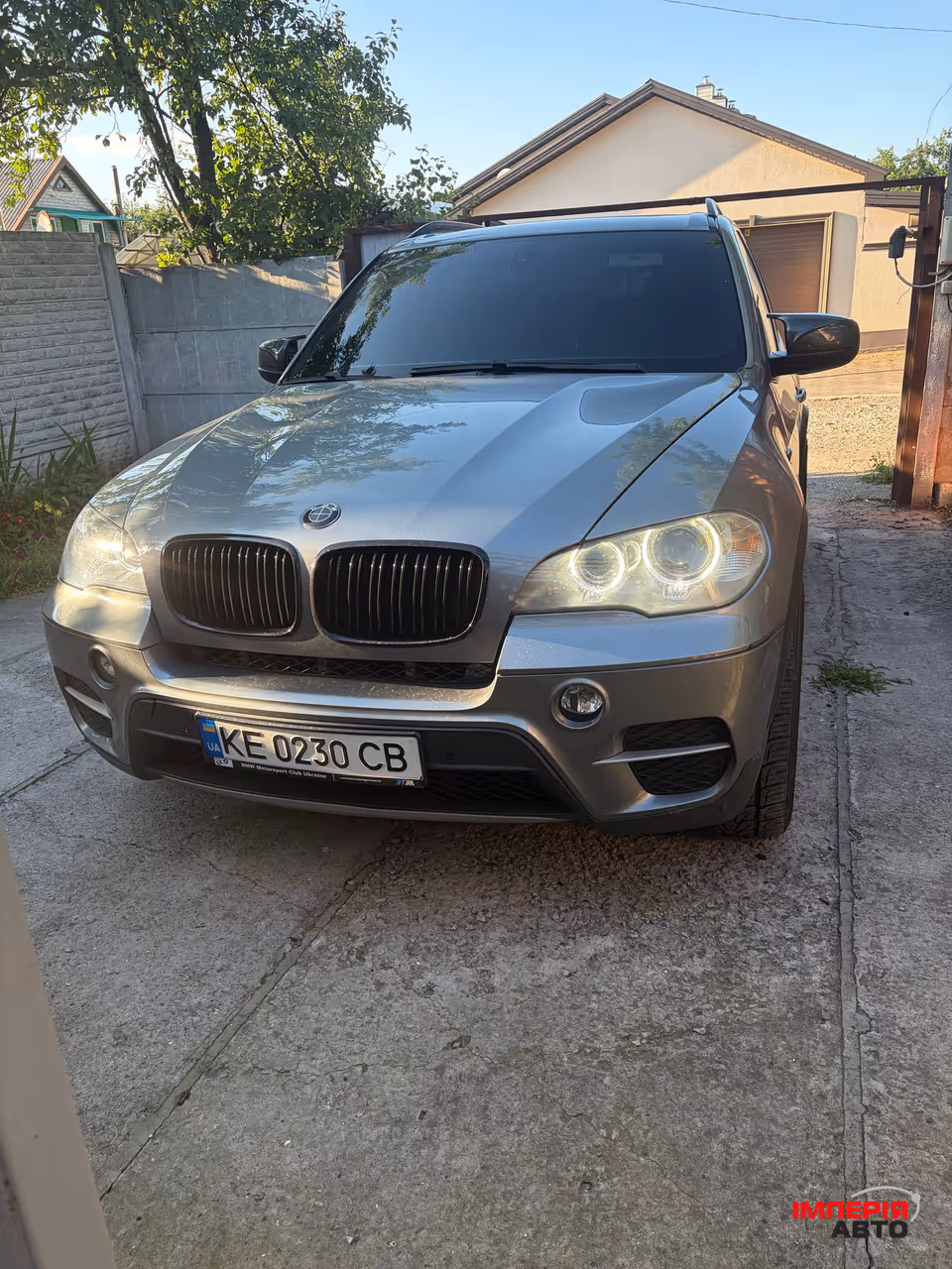 BMW X5 - фото 1
