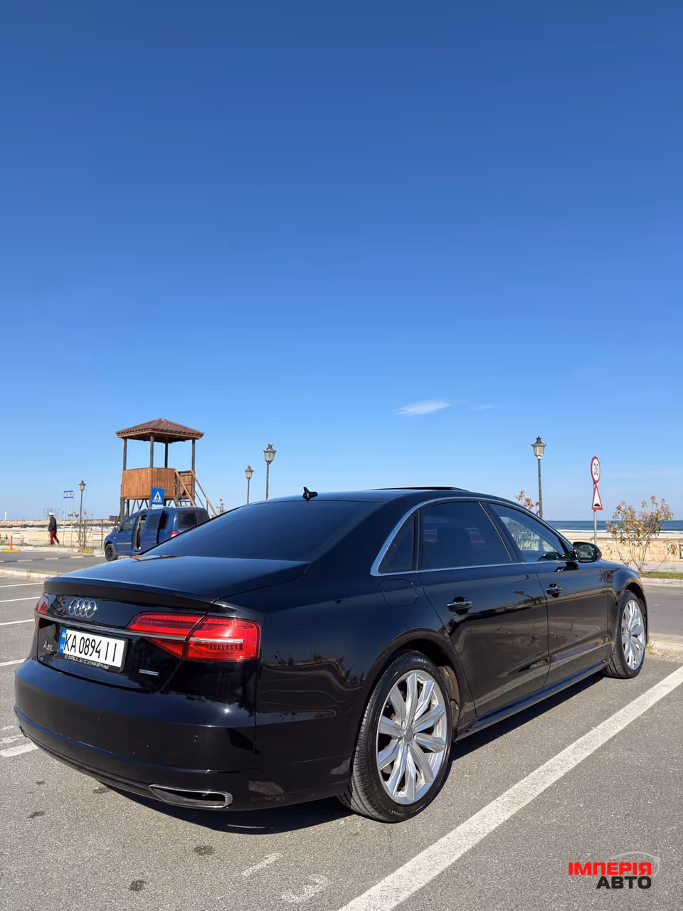 Audi A8 - фото 21
