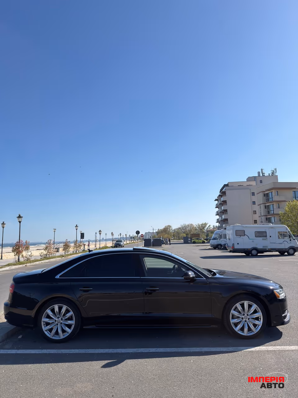 Audi A8 - фото 26