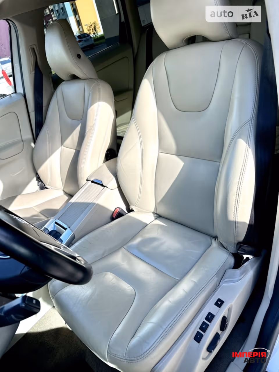 Volvo XC60 - фото 18