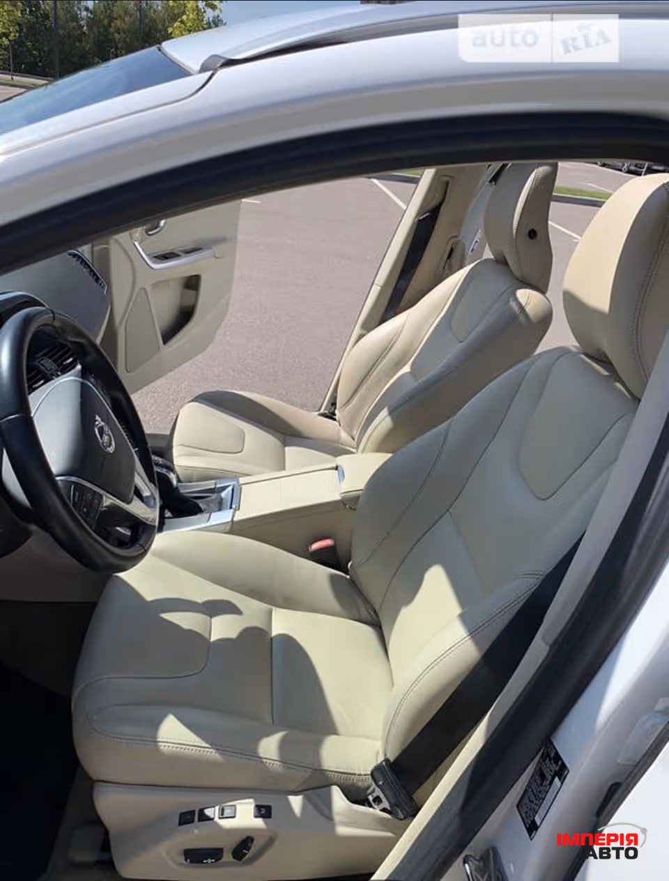 Volvo XC60 - фото 7