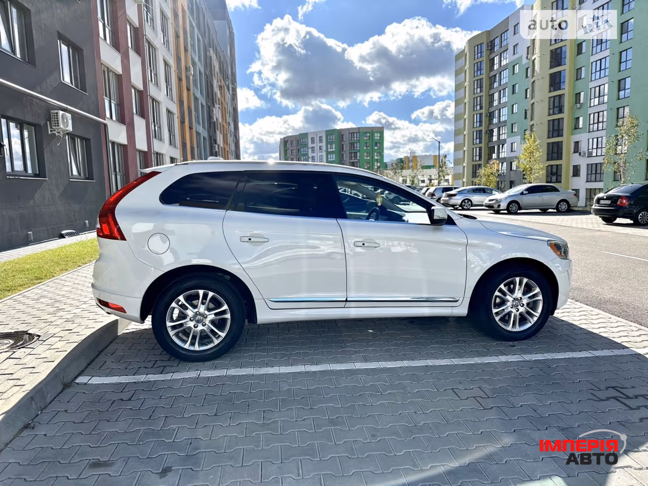 Volvo XC60 - фото 24