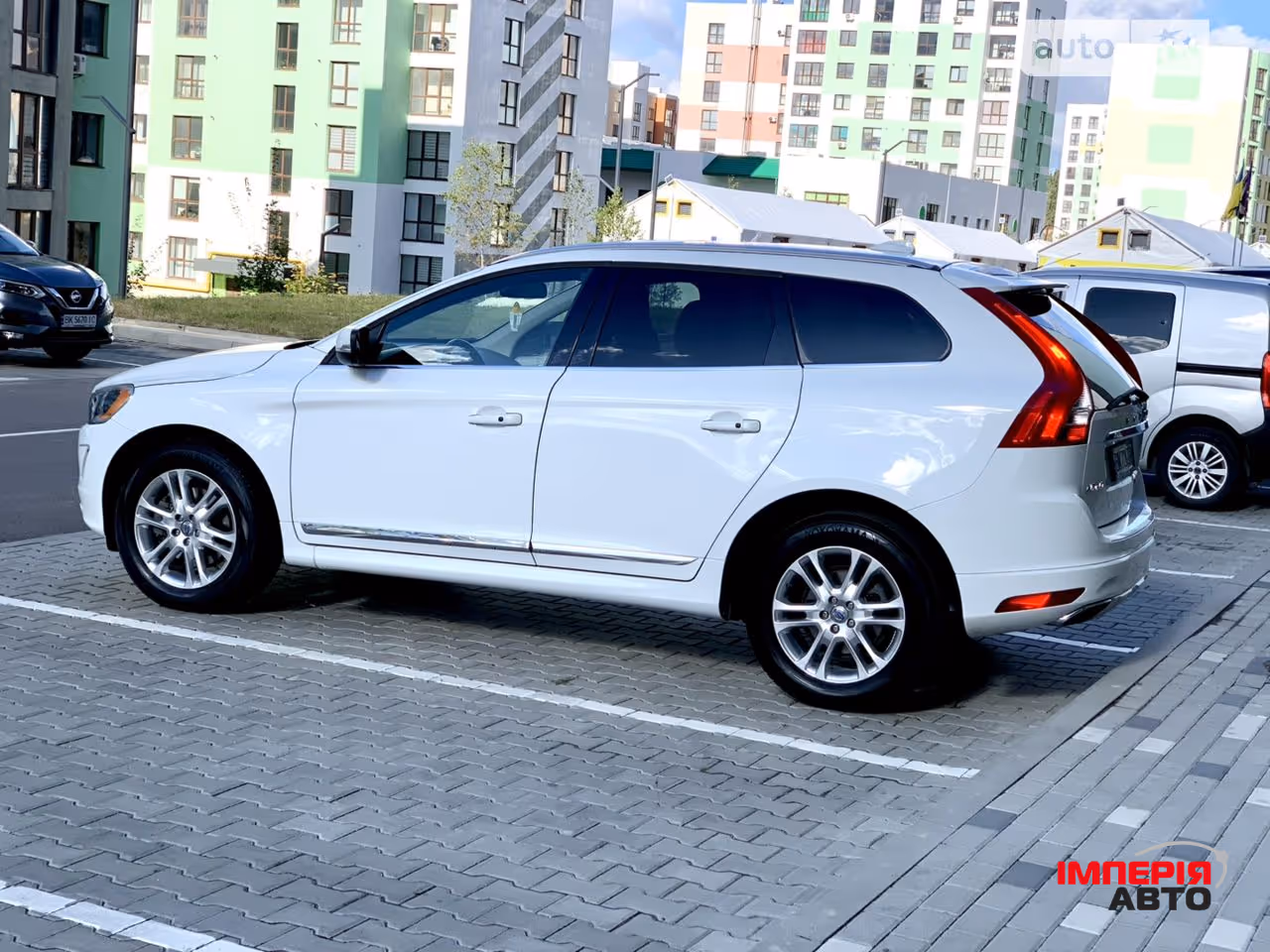 Volvo XC60 - фото 16