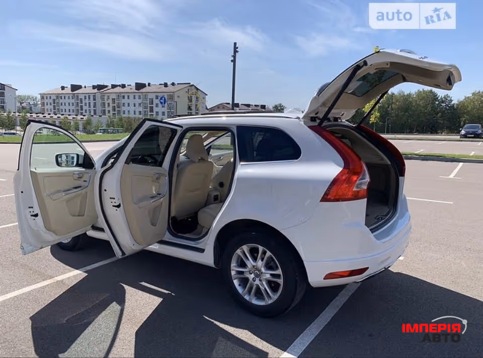Volvo XC60 - фото 6