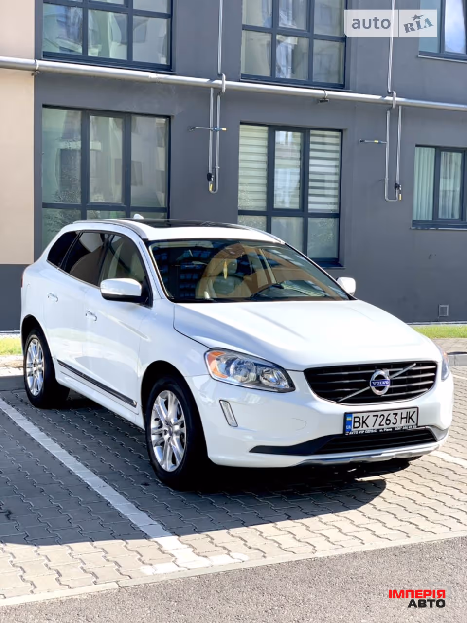 Volvo XC60 - фото 10