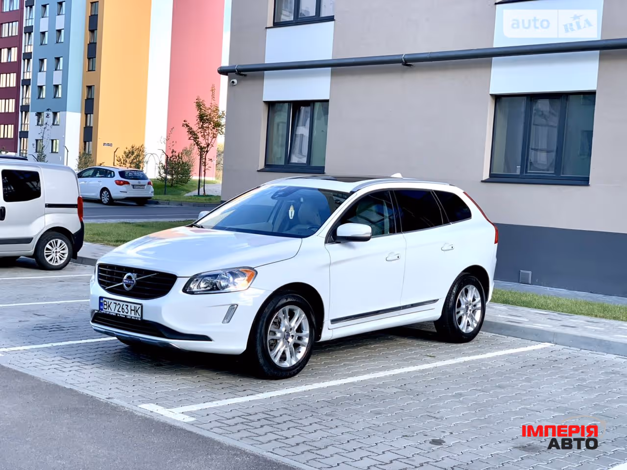 Volvo XC60 - фото 17