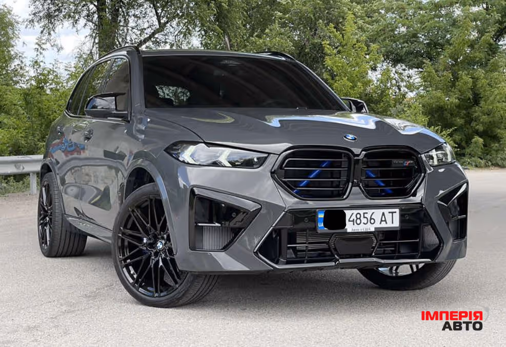 BMW X5 - фото 1