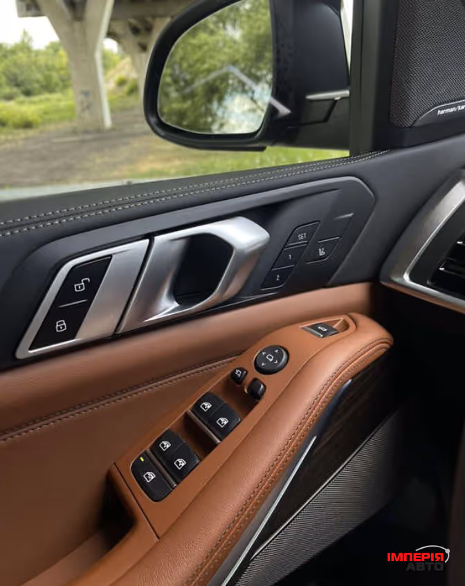 BMW X5 - фото 9