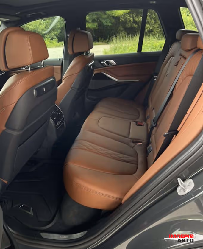 BMW X5 - фото 6