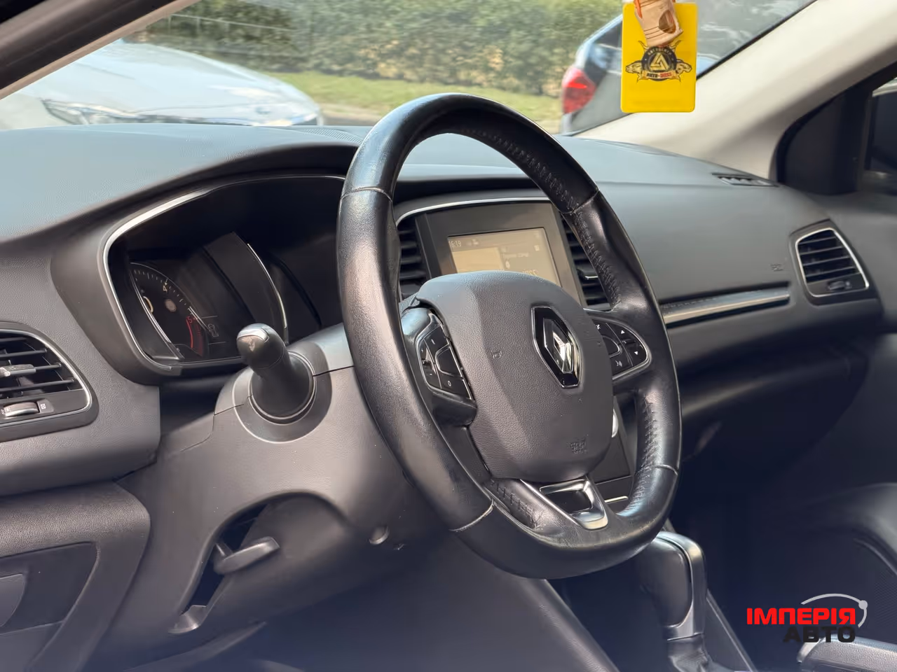 Renault Megane - фото 7