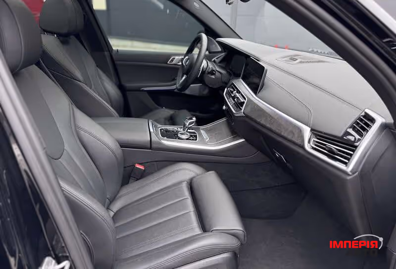 BMW X5 - фото 12