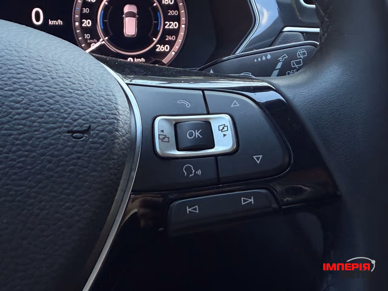 Volkswagen Tiguan - фото 19