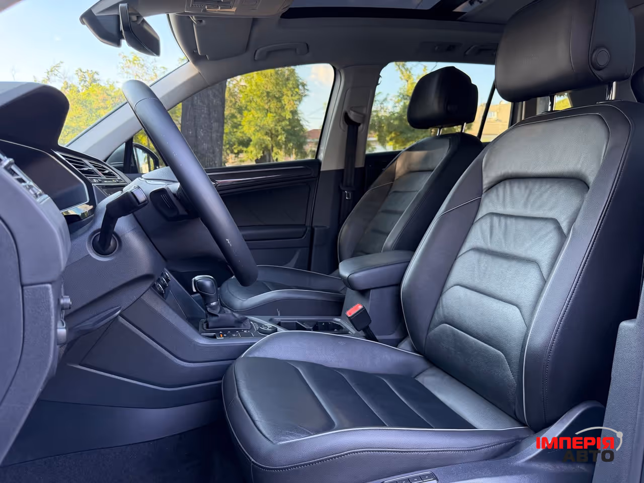 Volkswagen Tiguan - фото 14
