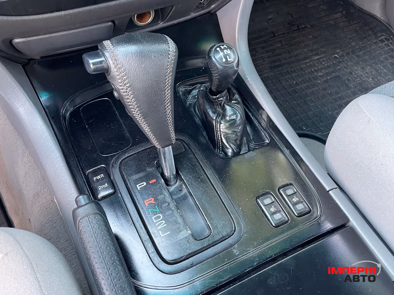 Toyota Land Cruiser - фото 14