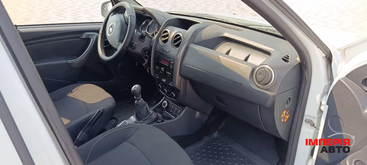 Dacia Duster - фото 12