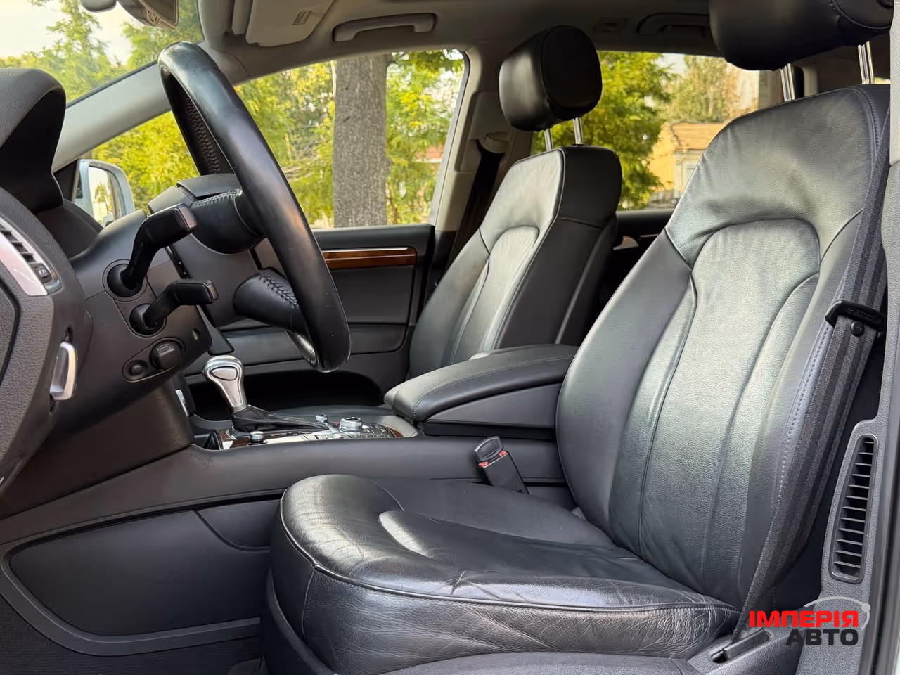 Audi Q7 - фото 14
