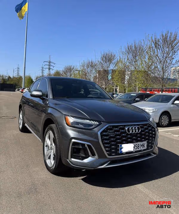 Audi Q5 Sportback - фото 1